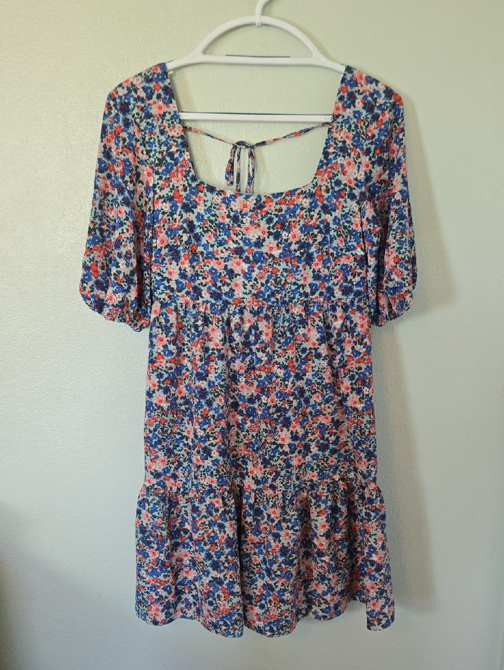 BCBG Paris | NWT Floral Tie Back Chiffon Dress Size XS